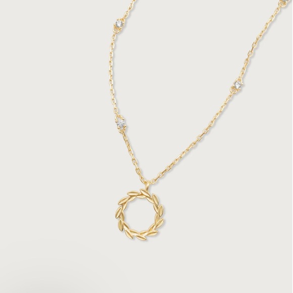 Orzura Diane Leaf Pendant Necklace, 18K Gold Vermeil - Picture 2 of 3